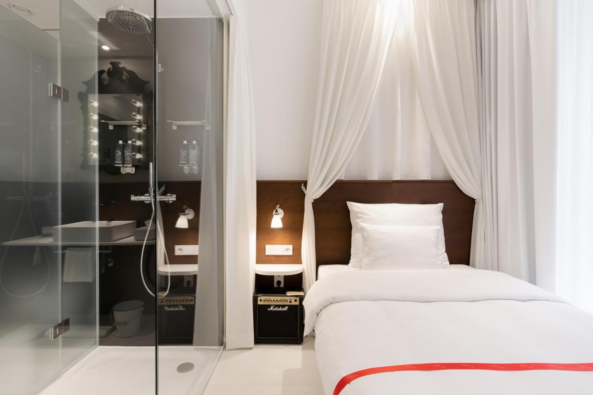Ruby Rosi Hotel Мюнхен Екстериор снимка